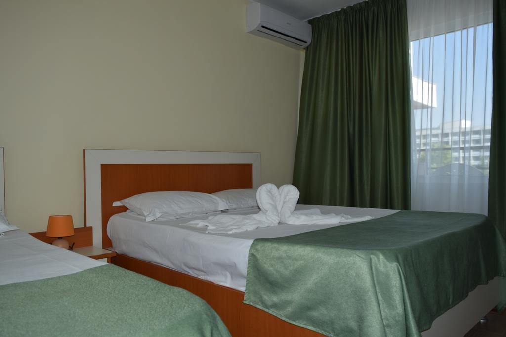 Hotel Cometa Jupiter Room photo